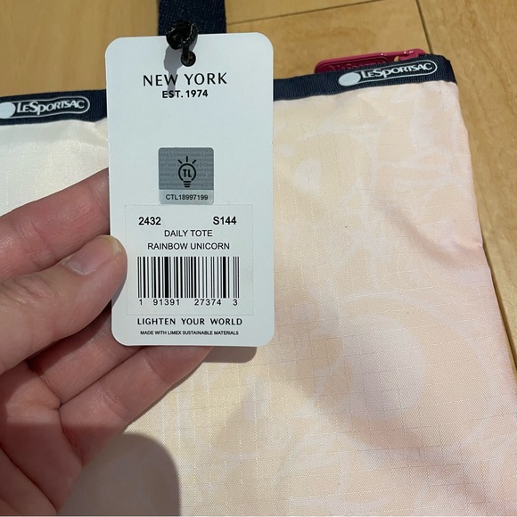 NWT tokidoki lesportsac rainbow unicorn daily tote - Picture 9 of 9